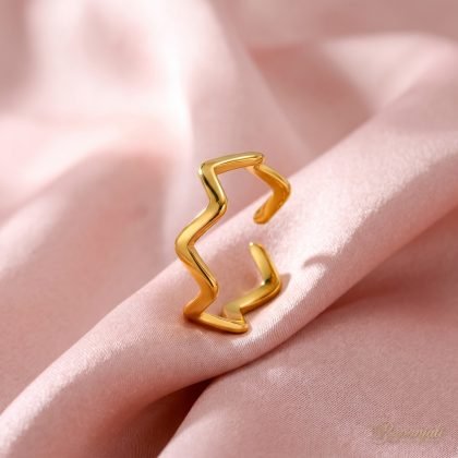 Gold-Tone Wave Ring for Women — Adjustable Open Zigzag Band